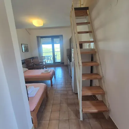 Baselak, Duga Uvala Apartmán